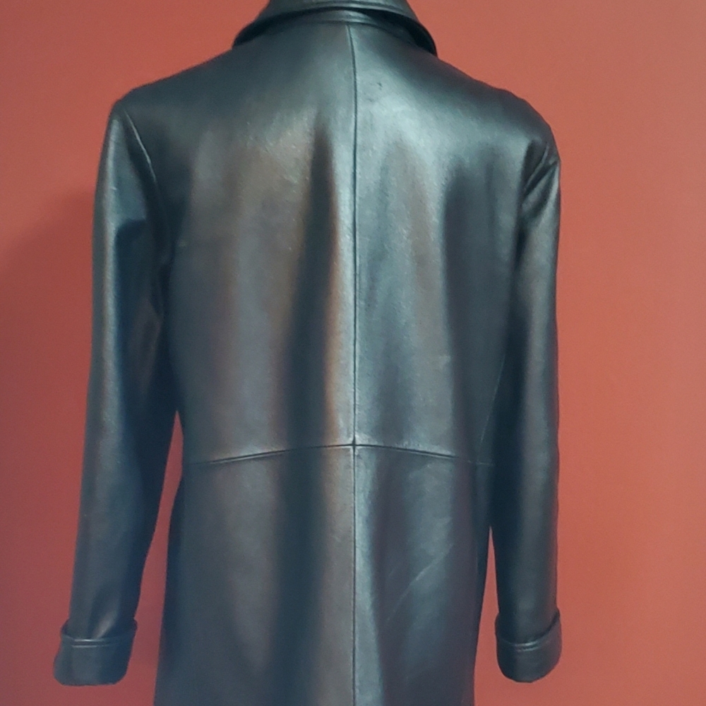 Leather jacket - Picture 5 of 8